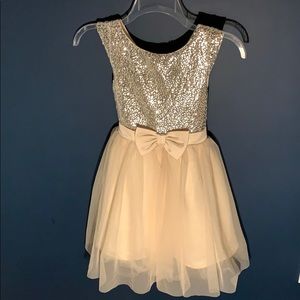 Girls fancy dress size 7